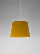 подвесной светильник с желтым абажуром цилиндрической формы и текстурным покрытием