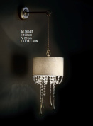 настенное бра с тканевым абажуром и ниспадающими хрустальными подвесками