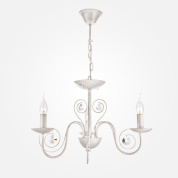 трёхрожковая подвесная люстра классического стиля со свечевидными лампами