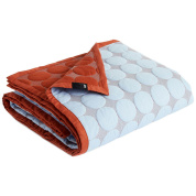 покрывало стёганое светло-голубого цвета с узором