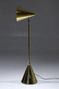Evolution-I Contemporary Brass Table Lamp настольная лампа Jonathan Amar Studio Evolution I