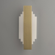 настенный светильник с латунной панелью и продольным стеклянным элементом