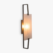 настенный светильник с узким вытянутым плафоном и боковыми креплениями