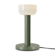 настольная лампа цилиндрической формы с зеленым основанием и матовым абажуром