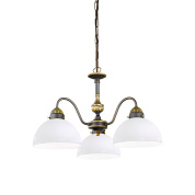 подвесная люстра с тремя плафонами из матового стекла