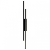 настенный светильник с узким продолговатым корпусом чёрного цвета