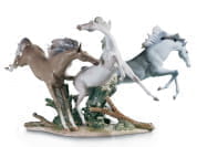 BORN FREE HORSES Фарфоровый декоративный предмет Lladro 1001420