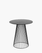 круглый бистро стол с металлической столешницей и коническим проволочным основанием