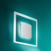 настенный светильник квадратной формы с рамкой из хромированного металла