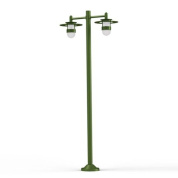 уличный фонарный столб с четырьмя плафонами на перекладине