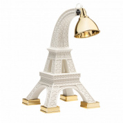 торшер в форме белой Эйфелевой башни с золотым абажуром