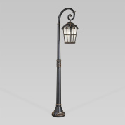 уличный парковый фонарь на высокой опоре с классическим стеклянным плафоном