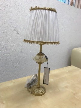 Настольная лампа от итальянской именитой фабрики Il Paralume Marina с абажуром по индивидуальному заказу. 