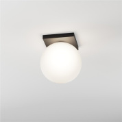 потолочный светильник с шаром на основании