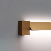 настенный светильник бронзовый с геометрическим корпусом