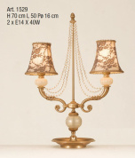 настольная лампа с двумя текстильными абажурами и декоративной цепочной вставкой