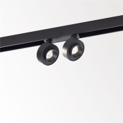 двухплафонный трековый светильник на гибком шинопроводе с направленными источниками света для различных систем