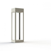 садовый светильник бежевого оттенка с алюминиевым корпусом и вертикальными прорезями