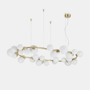 подвесной светильник с латунным основанием и шарообразными стеклянными плафонами