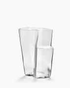 декоративная интерьерная ваза асимметричной формы из прозрачного стекла