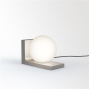 торшер с шарообразным плафоном на Т-образной опоре