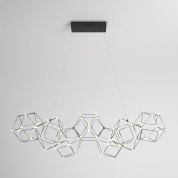 подвесная люстра с геометрическим каркасом из металлических многоугольников