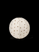 текстильный абажур для светильника шарообразной формы с вышитым орнаментом