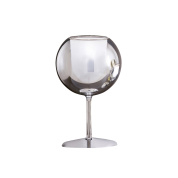 настольная лампа с округлым плафоном из прозрачного стекла на тонкой ножке