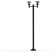 уличный фонарный столб черного цвета с тремя плафонами