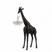 19004BL Qeeboo Giraffe уличный торшер в виде черного жирафа с подвесной люстрой