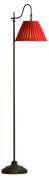 торшер с красным тканевым абажуром и металлической стойкой