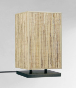 настольная лампа с тканевым корпусом и мягким рассеянным светом