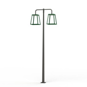 двухрожковый уличный фонарь зеленого цвета