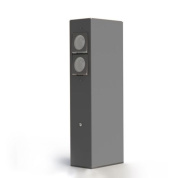 двойная уличная розетка в сером металлическом корпусе