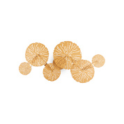 настенный декоративный светильник золотого цвета в виде фактурных дисков