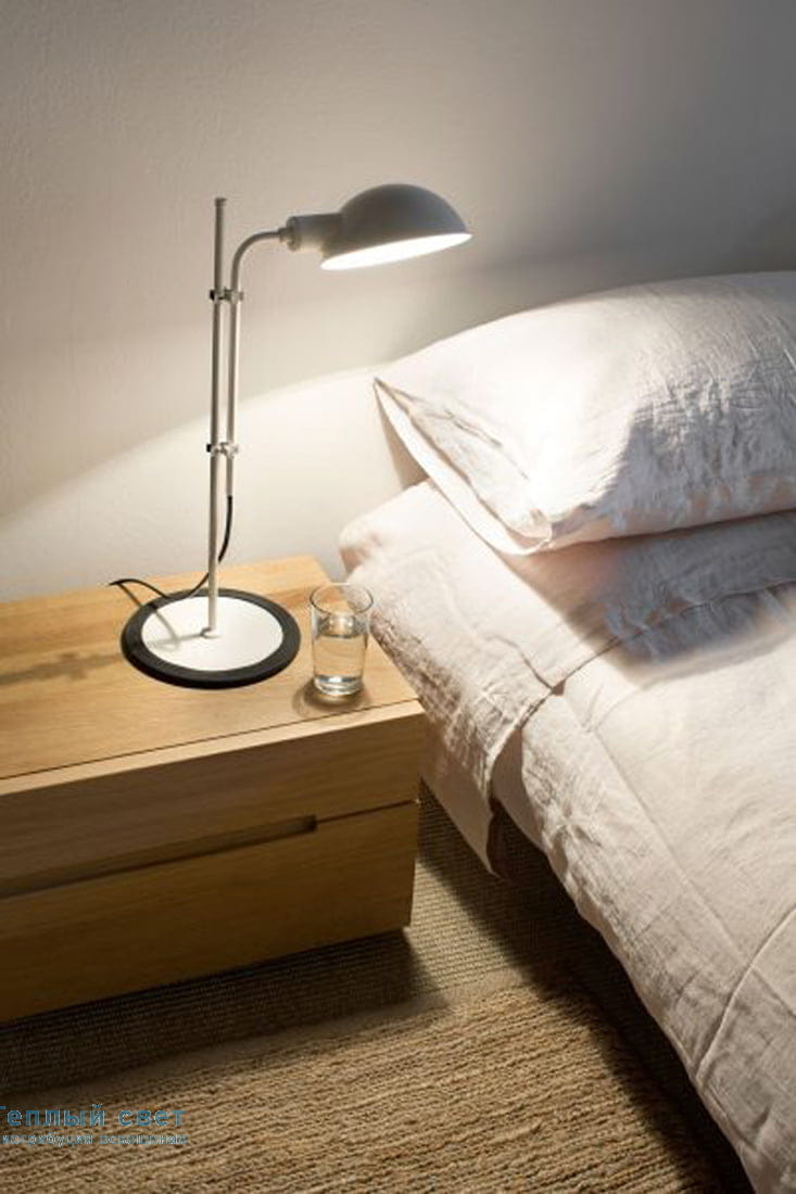светильники для спальни на прикроватные тумбы