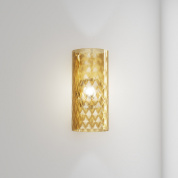 настенное бра с хрустальным плафоном