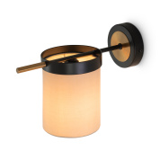 настенный светильник с цилиндрическим плафоном из матового стекла в черном корпусе