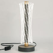 настольная декоративная лампа с прозрачным корпусом и золотистым основанием