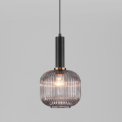 подвесной светильник с рифлёным стеклянным плафоном шарообразной формы