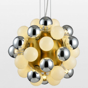 подвесная люстра с зеркальными и матовыми шаровыми плафонами