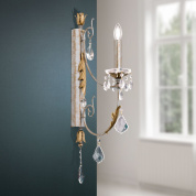 одноламповое настенное бра с вытянутой декоративной арматурой и кристаллами