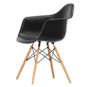 4055737331725 Eames Vitra Стул обеденный на деревянных ножках, черный/золотистый клен