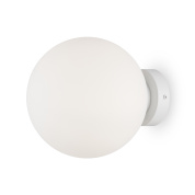 настенный светильник с округлым плафоном белого цвета