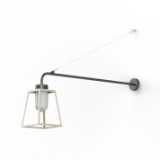 настенный уличный светильник с каркасом белого цвета и матовым плафоном