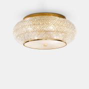 потолочный светильник с золотистой отделкой и кристаллическим рассеивателем
