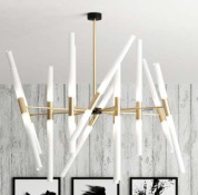 подвесная люстра с множеством вертикальных цилиндрических модулей