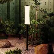 уличный светильник с цилиндрическим плафоном на стойке чёрного цвета