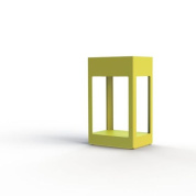 садовый столбик желтого цвета с квадратным корпусом из алюминия