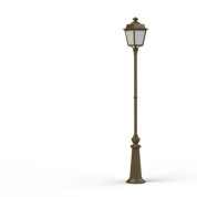 уличный фонарь на столбе с куполообразным плафоном песочного цвета